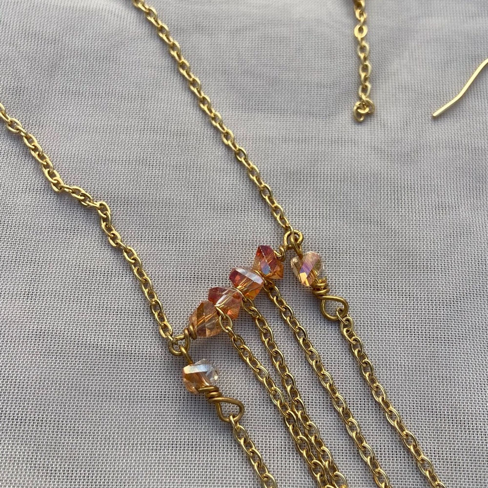 Elegant Gold Chain Necklace with Crystal Accents